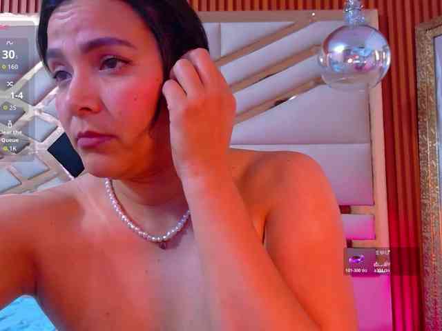 Sexyladyandhot webcam