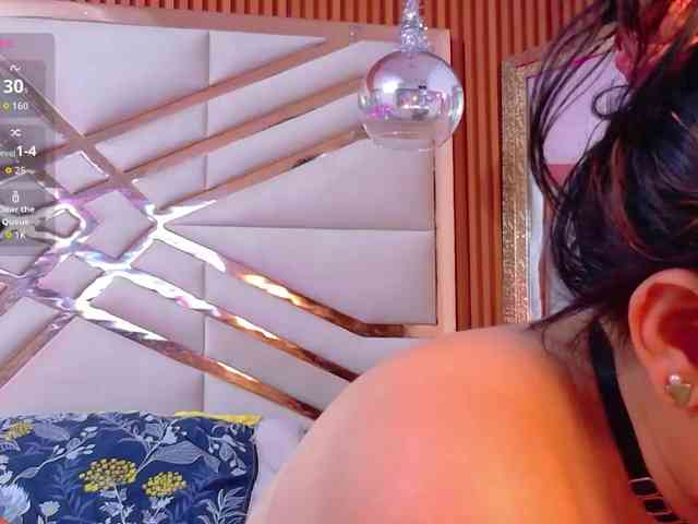Sexyladyandhot webcam
