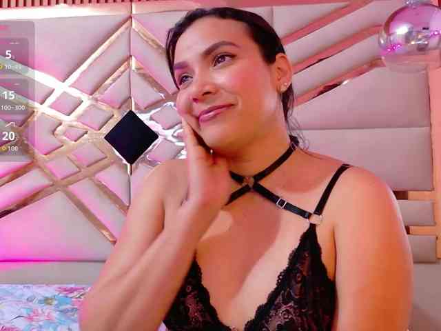 Sexyladyandhot webcam