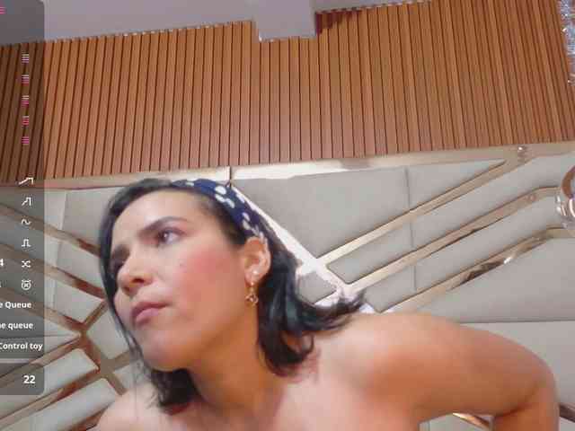 Sexyladyandhot webcam