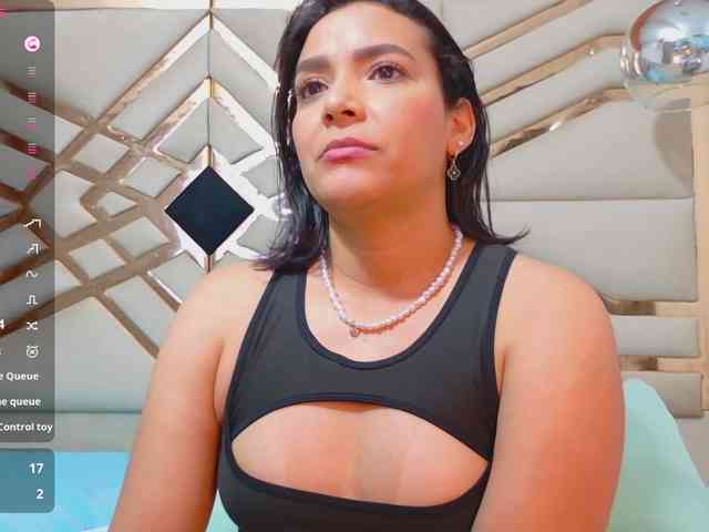 Sexyladyandhot webcam