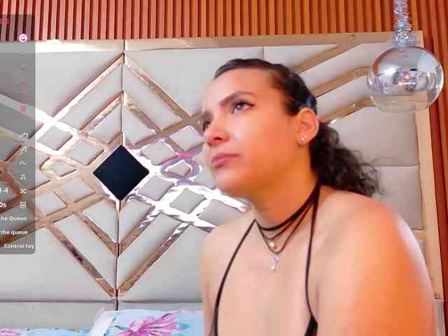Sexyladyandhot webcam