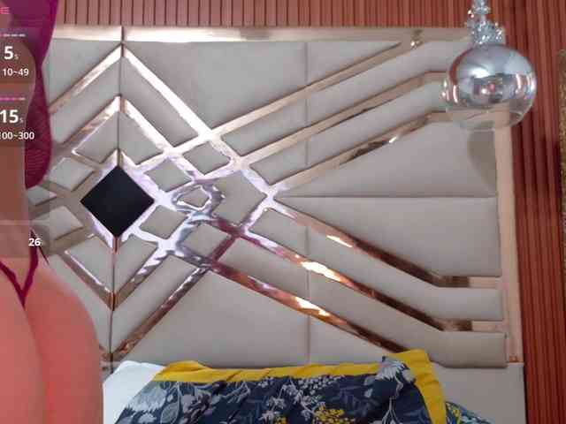 Sexyladyandhot webcam