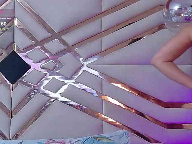 Sexyladyandhot webcam