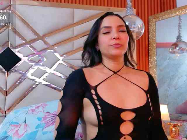 Sexyladyandhot webcam