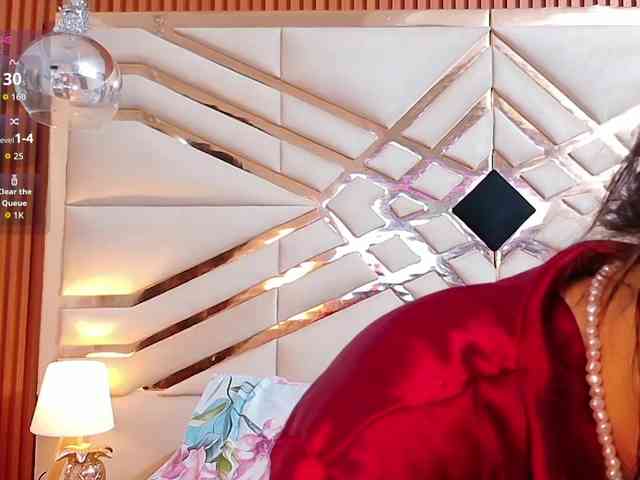 Sexyladyandhot webcam