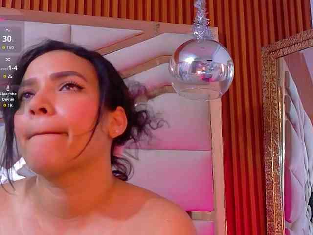 sexyladyandhot's live room