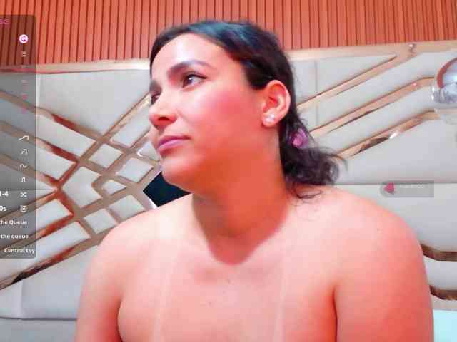 Sexyladyandhot webcam