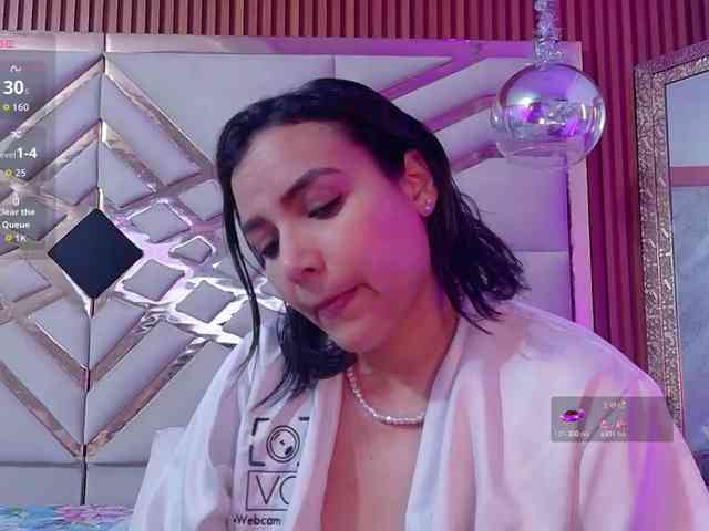 Sexyladyandhot webcam