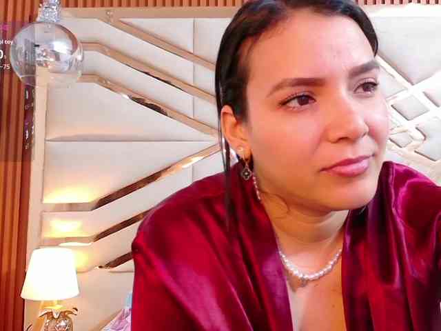 Sexyladyandhot webcam