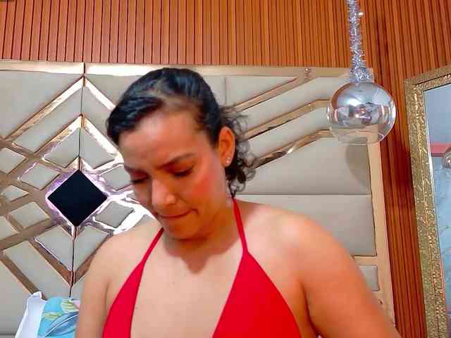 Sexyladyandhot webcam