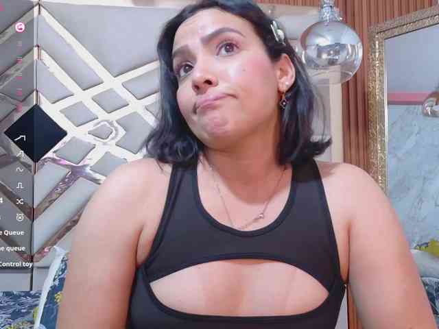 Sexyladyandhot webcam