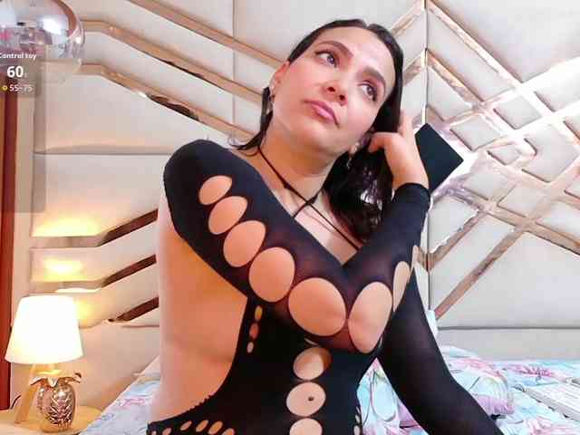 Sexyladyandhot webcam