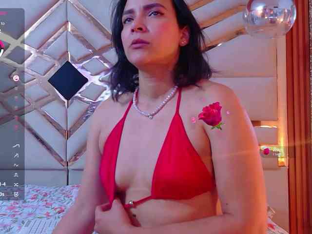 Sexyladyandhot webcam