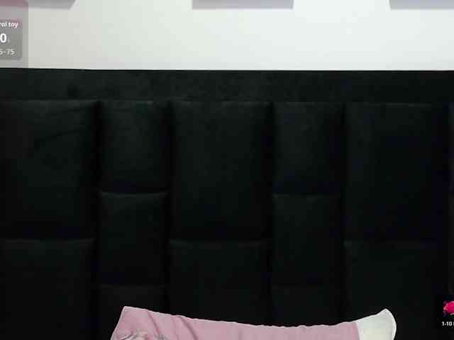 Sexyladyandhot webcam