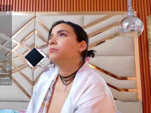 Sexyladyandhot webcam