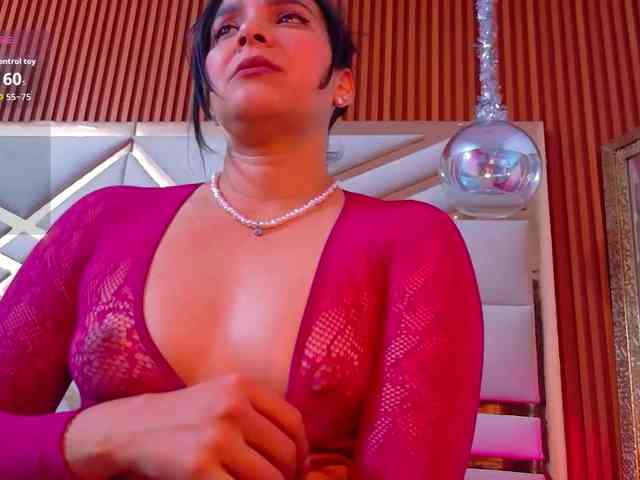 Sexyladyandhot webcam