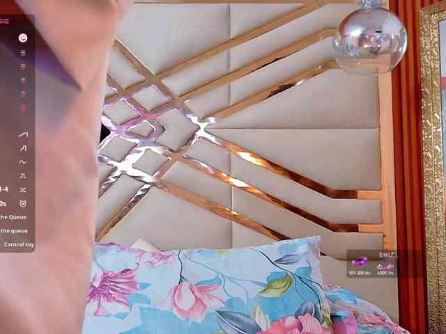 Sexyladyandhot webcam
