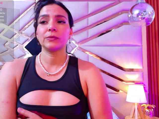 Sexyladyandhot webcam
