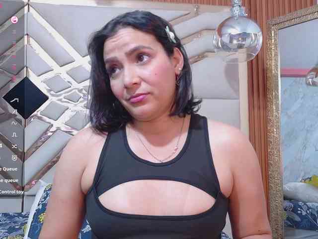 sluttyandmature sluttyandmature