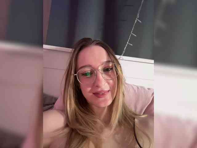 MisaMarkisa live female cam on bongacams