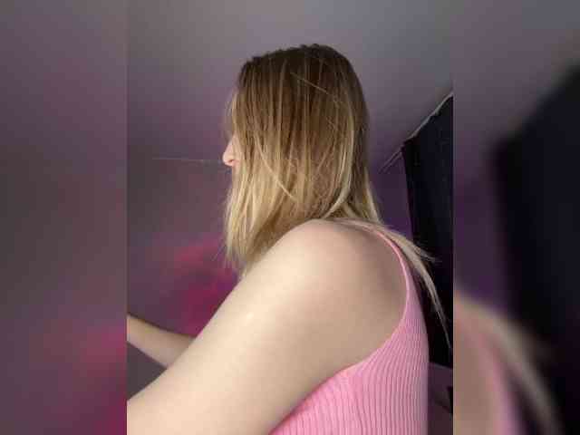 MisaMarkisa live female cam on bongacams