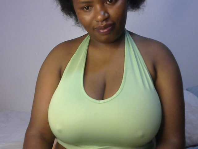 sexyhazel live webcam show