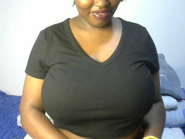 sexyhazel live cam on BongaCams