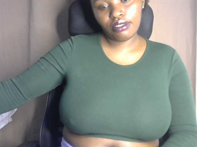 sexyhazel live cam on BongaCams