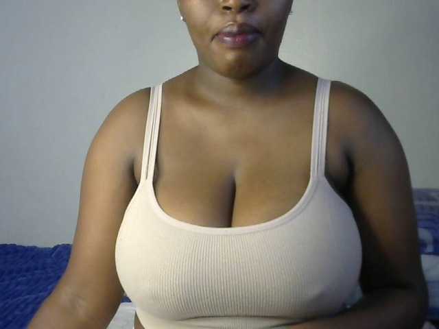 sexyhazel's BongaCams show and profile