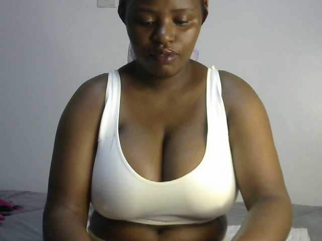 sexyhazel live cam on BongaCams