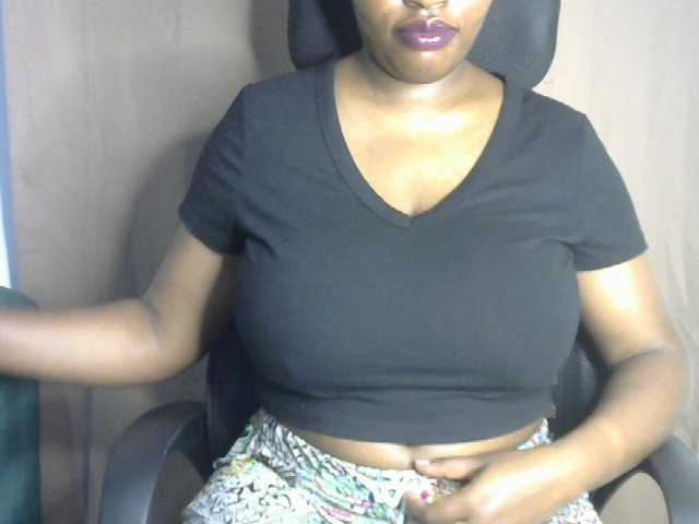 sexyhazel live cam on BongaCams