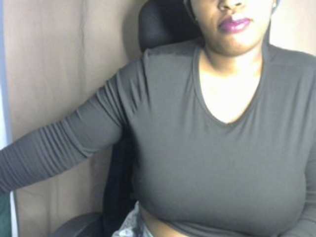 sexyhazel live cam on BongaCams