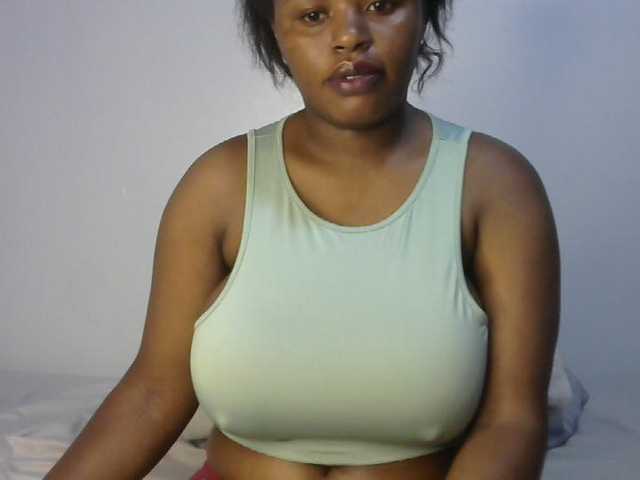 sexyhazel live cam on BongaCams
