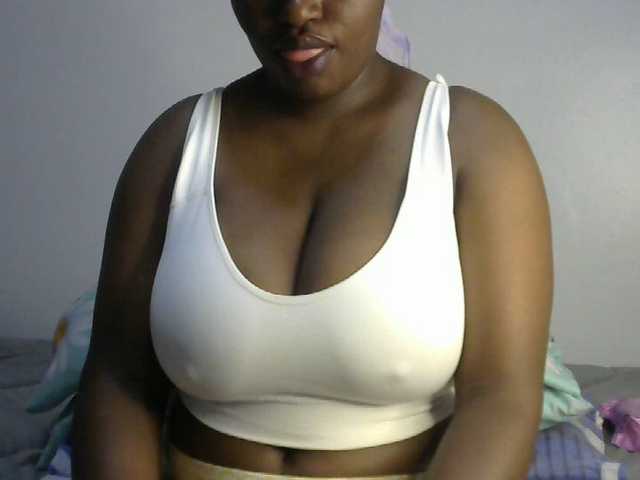 sexyhazel live cam on BongaCams
