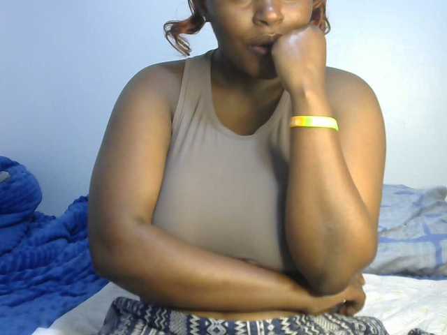 sexyhazel live cam on BongaCams