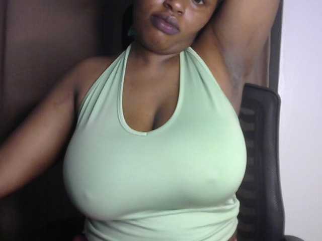 sexyhazel live cam on BongaCams