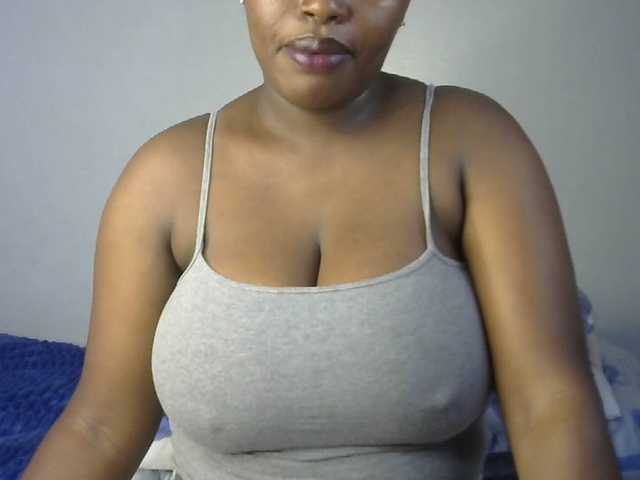 sexyhazel's BongaCams show and profile