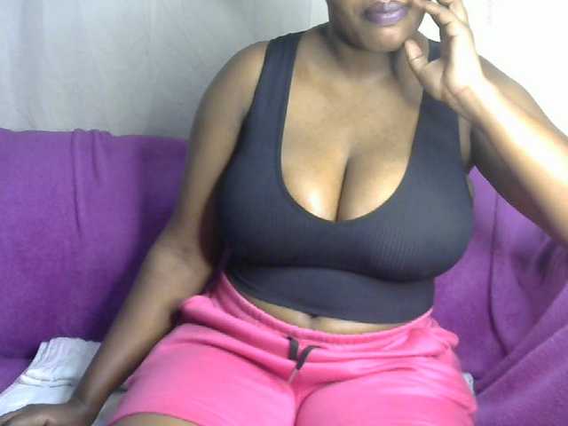 sexyhazel live cam on BongaCams