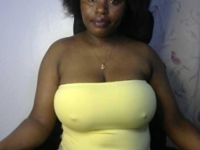 sexyhazel live webcam show