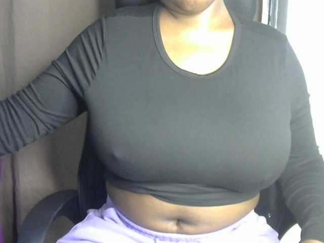 sexyhazel, en vivo ahora en BongaCams