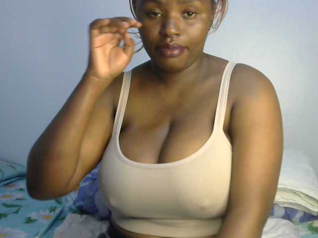 sexyhazel live cam on BongaCams