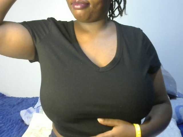 sexyhazel live cam on BongaCams