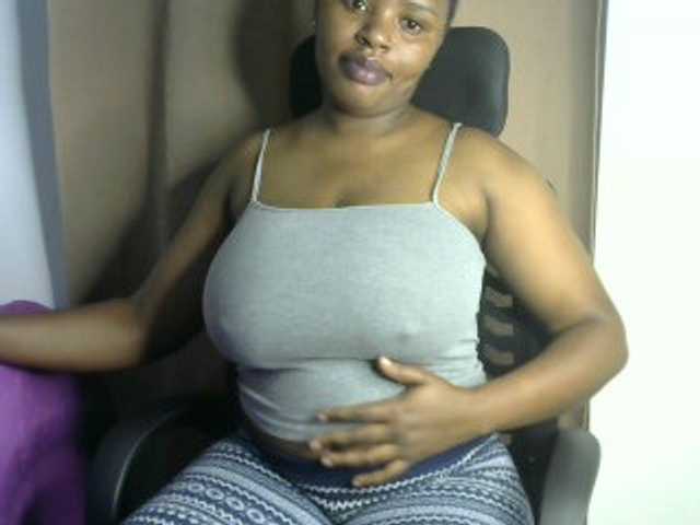 sexyhazel live cam on BongaCams