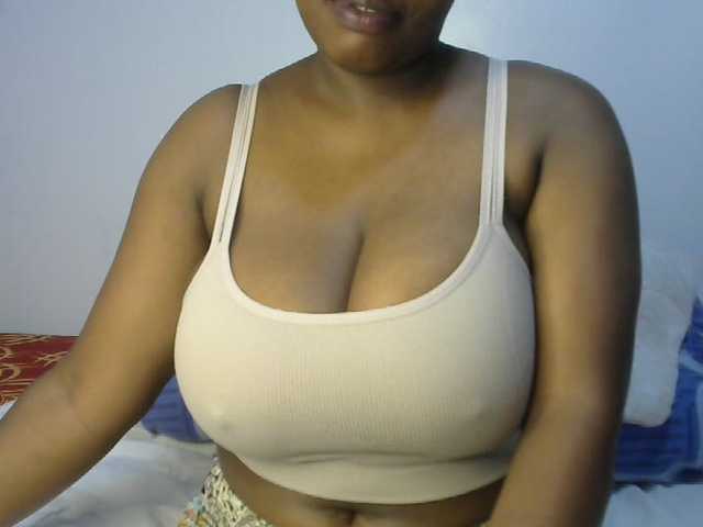 sexyhazel live webcam show