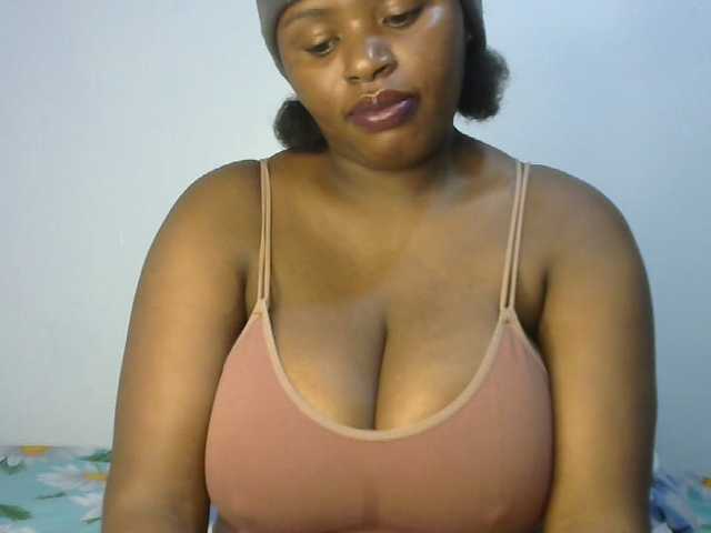 sexyhazel live cam on BongaCams