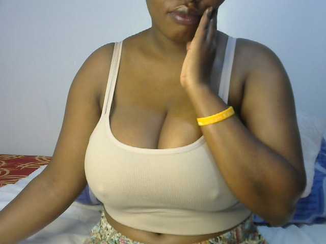 sexyhazel live cam on BongaCams