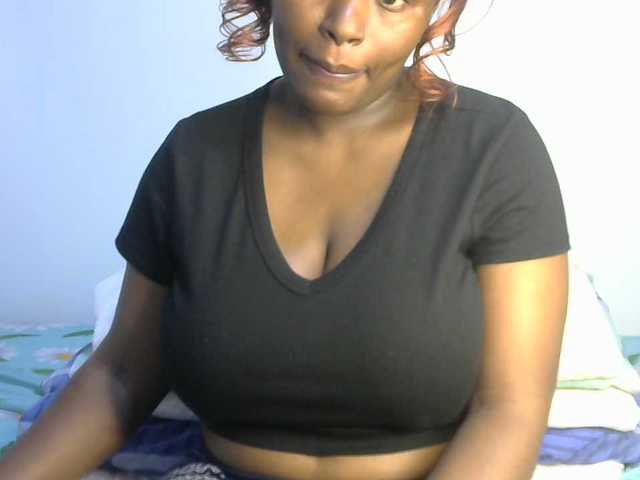 sexyhazel live cam on BongaCams