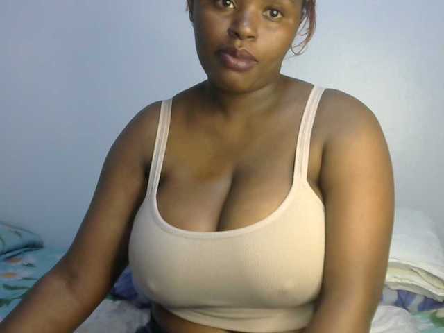 sexyhazel live cam on BongaCams