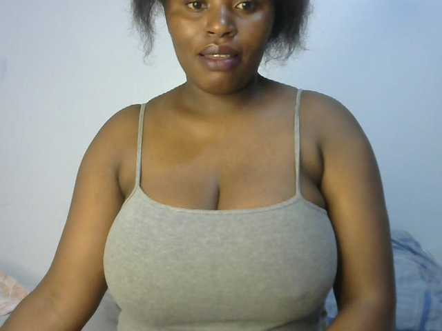 sexyhazel live cam on BongaCams